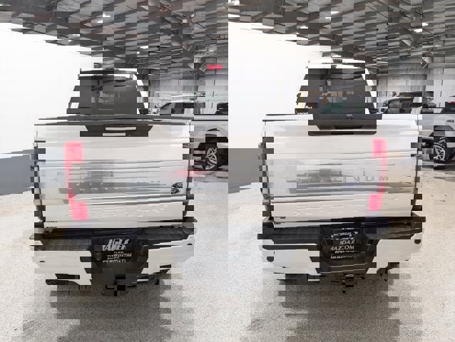 Used 2018 Ford F250 Platinum w/ Platinum Ultimate Package image 4