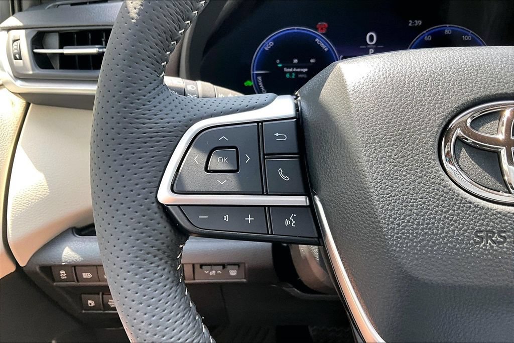 New 2026 Toyota Sienna Platinum AWD/4WD image 14