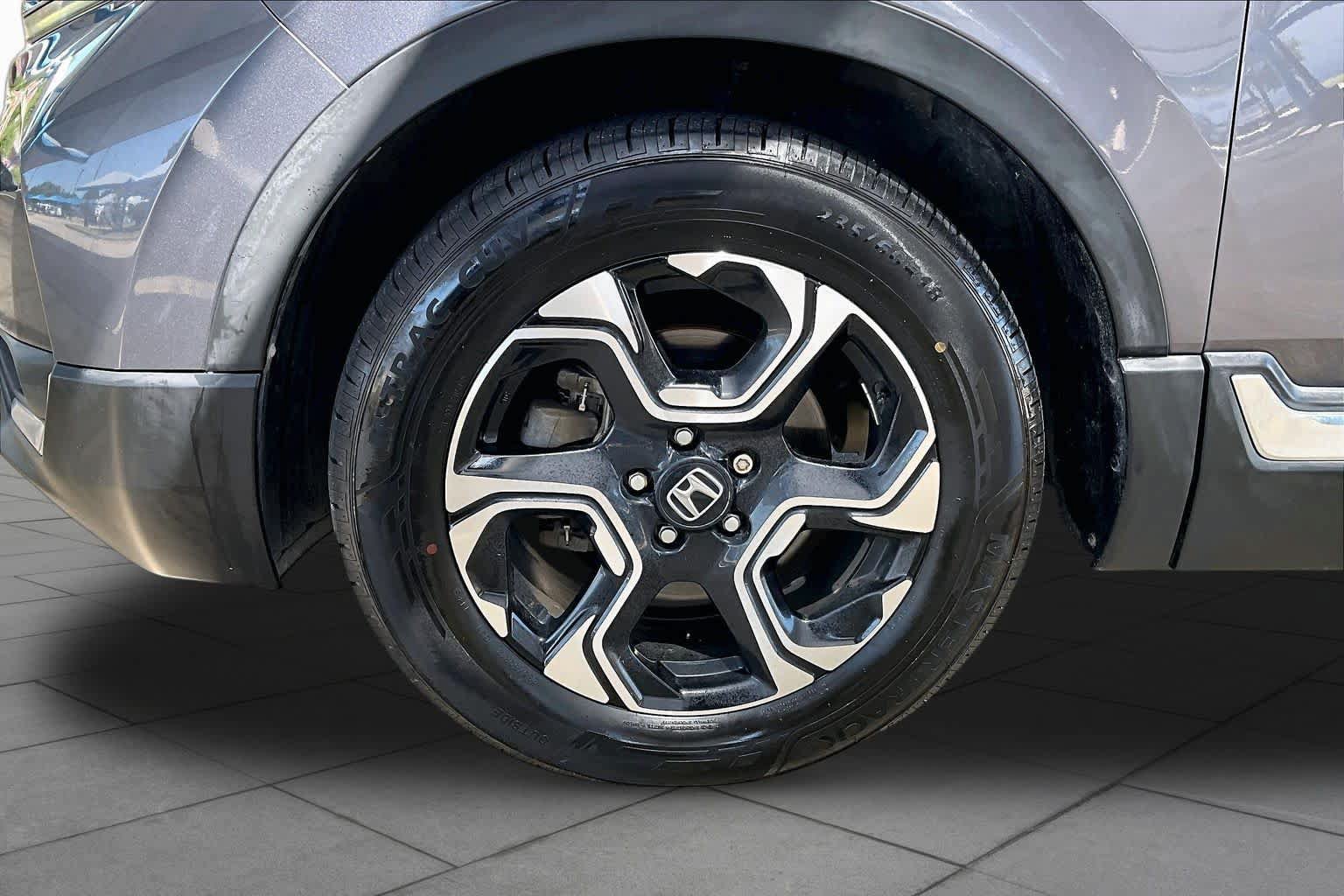 Certified 2017 Honda CR-V Touring image 11