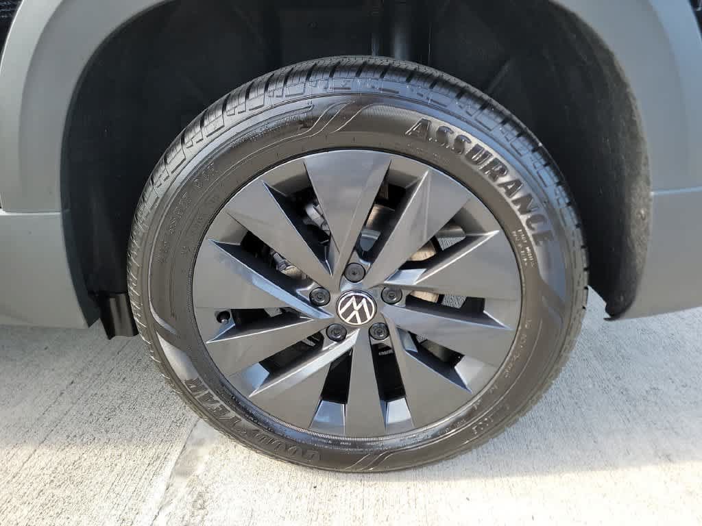 Used 2023 Volkswagen Taos S FWD image 17