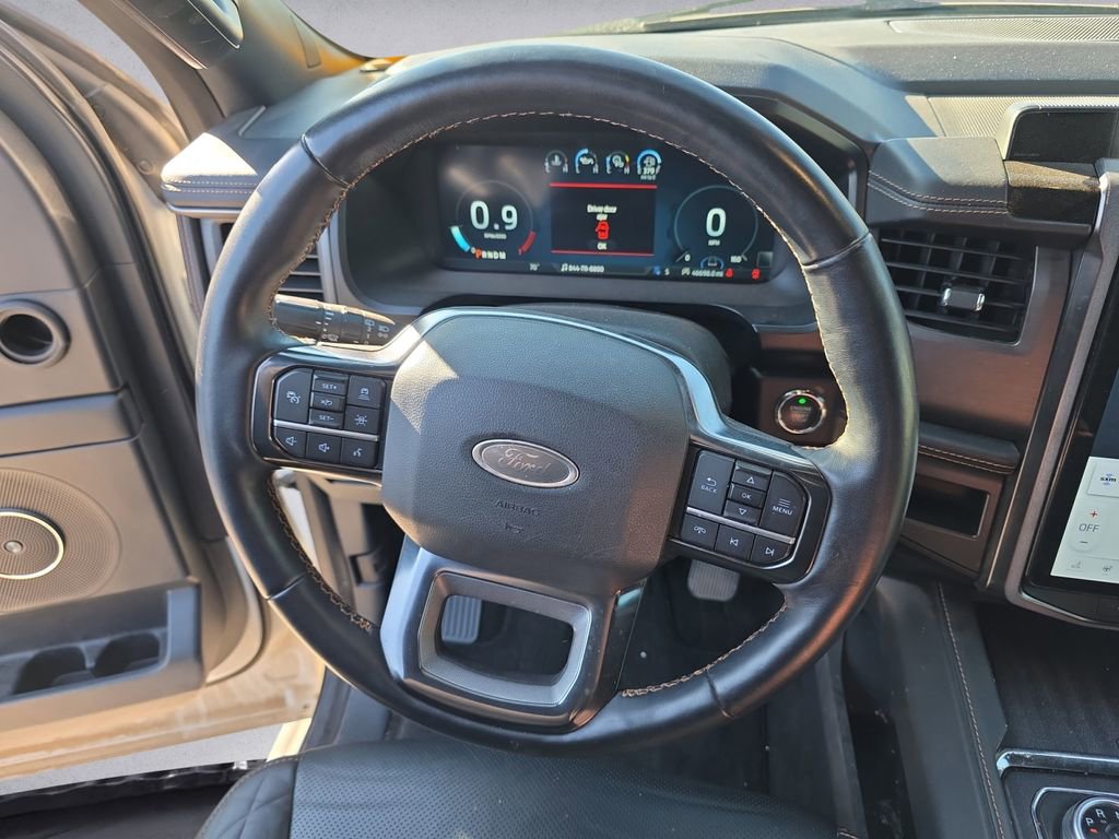 Used 2023 Ford Expedition Max Platinum AWD/4WD image 12