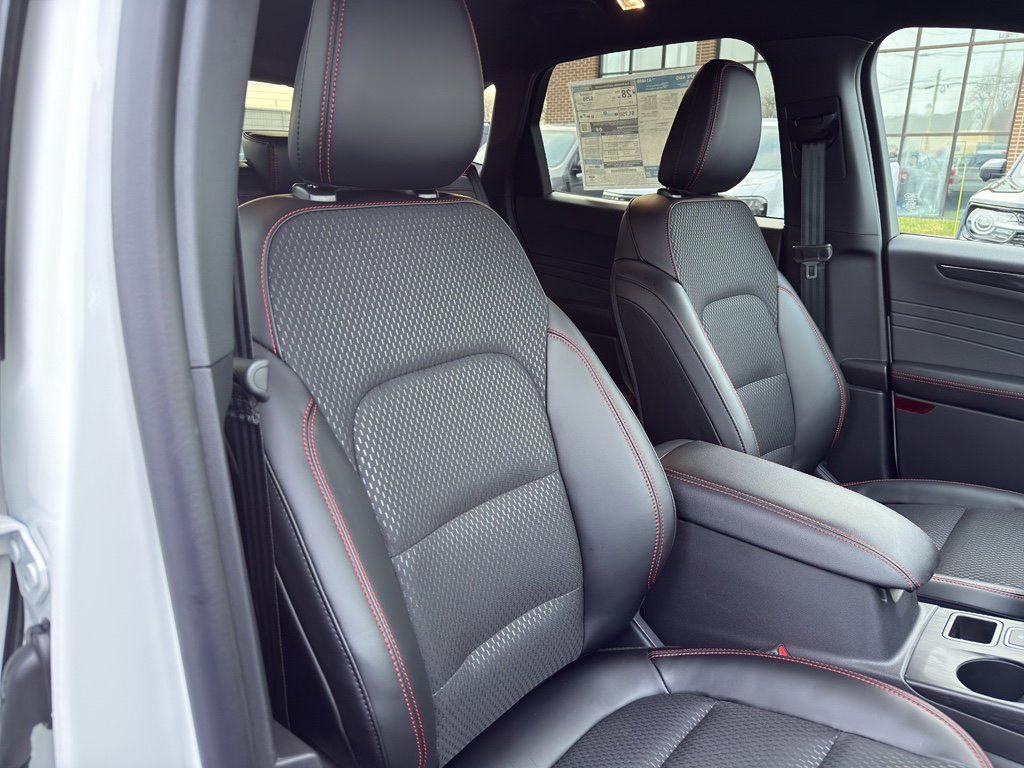 New 2026 Ford Escape ST-Line w/ Tech Pack #1 image 30