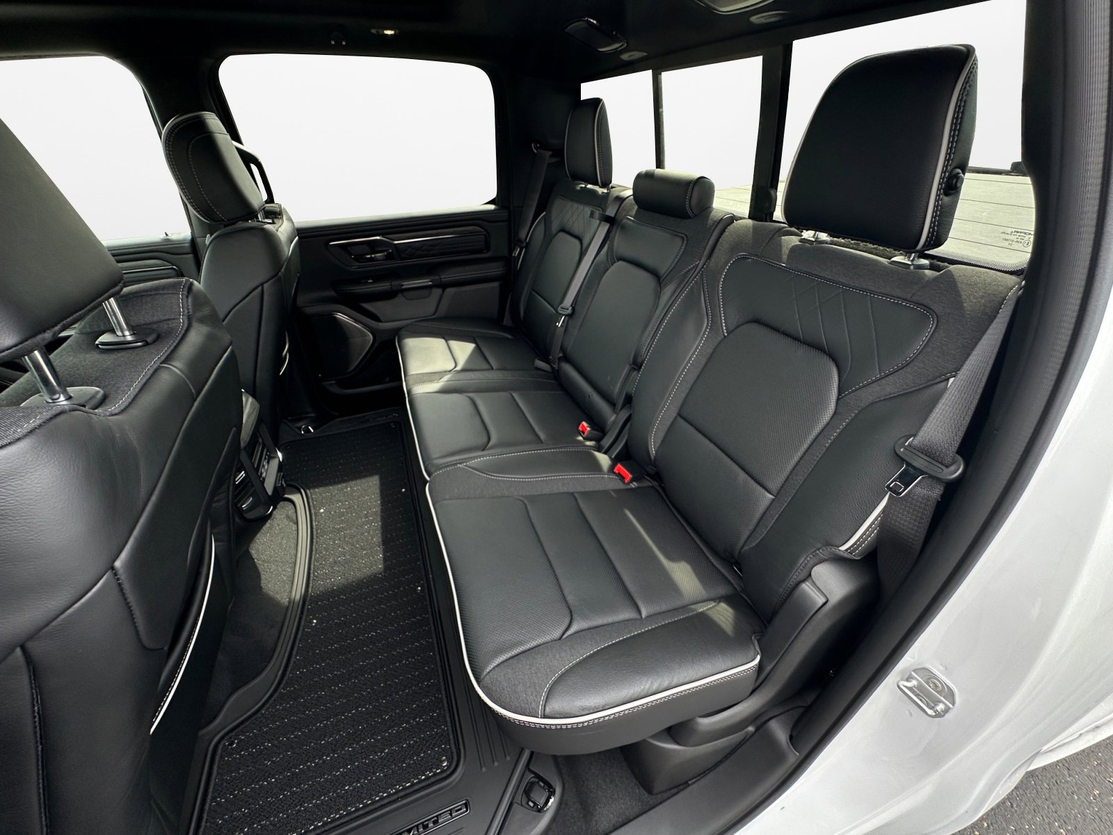 New 2025 RAM 1500 Limited image 11