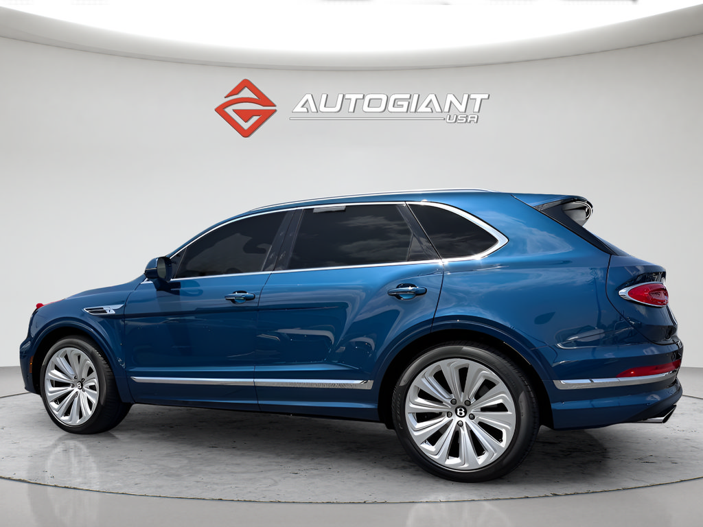 Used 2023 Bentley Bentayga AWD/4WD image 7
