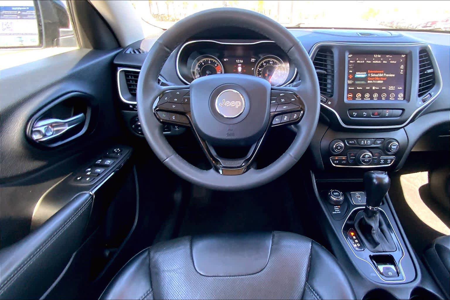 Used 2023 Jeep Cherokee Altitude Lux AWD/4WD image 6