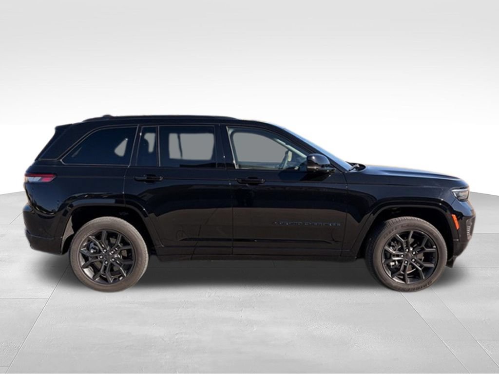 Used 2024 Jeep Grand Cherokee Limited 4xe AWD/4WD image 7
