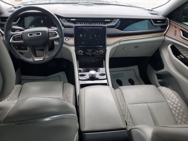 Used 2022 Jeep Grand Cherokee Summit w/ Luxury Tech Group V AWD/4WD image 14