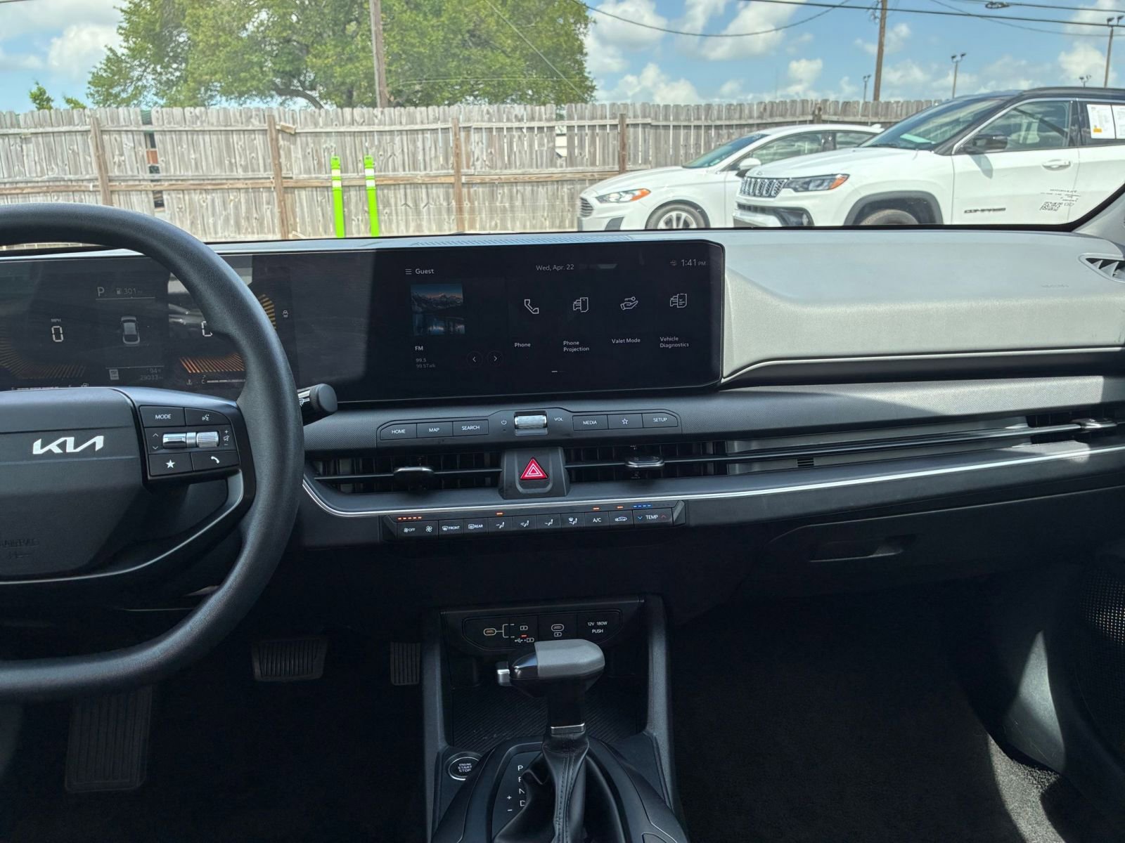 Used 2025 Kia K4 FWD image 14