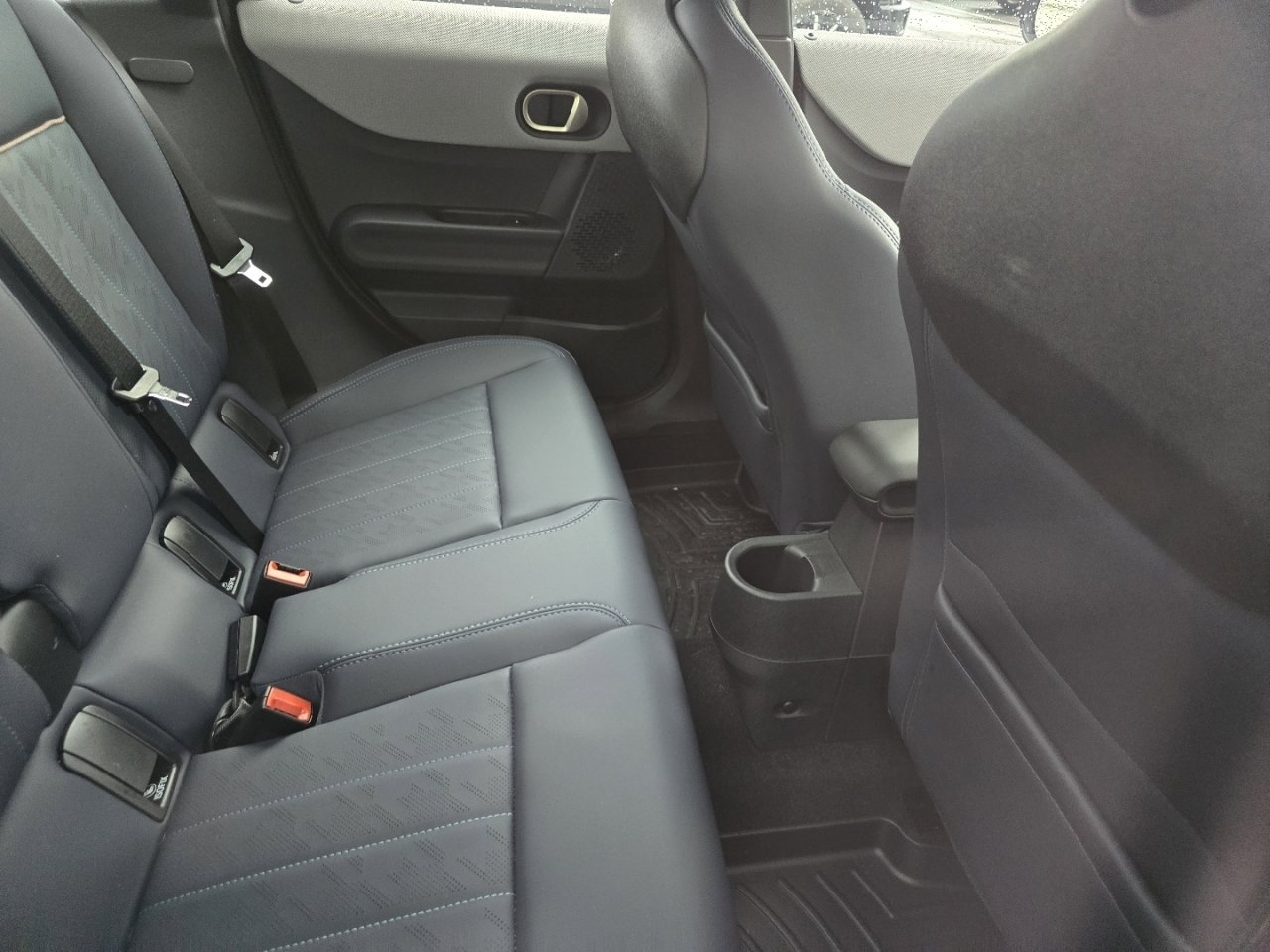 Used 2026 MINI Cooper 4-Door Hardtop FWD image 11