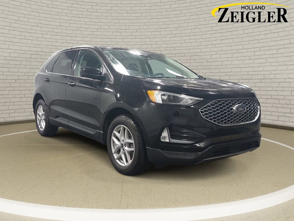 Used 2023 Ford Edge SEL w/ Convenience Package AWD/4WD image 3