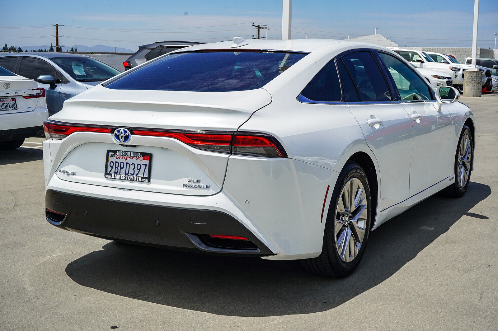 Certified 2022 Toyota Mirai w/ Advanced Technology Package RWD image 7