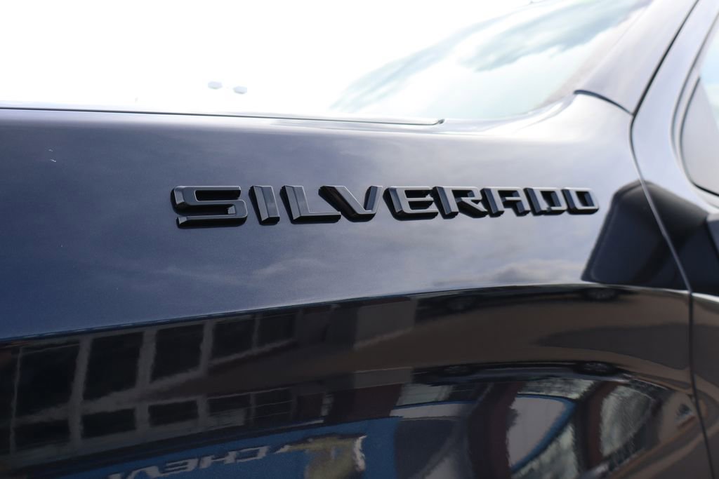 Used 2023 Chevrolet Silverado 1500 Custom w/ LPO, Dark Essentials Package image 8