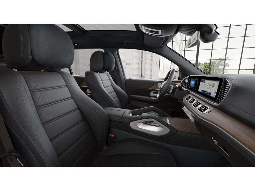 New 2026 Mercedes-Benz GLS 580 4MATIC image 4