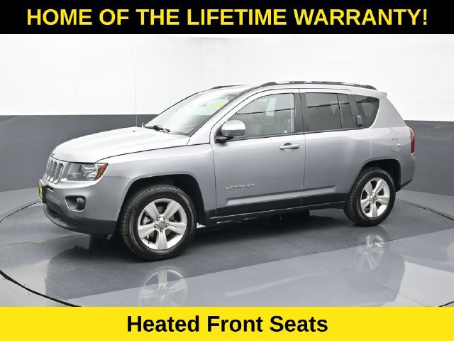 Used 2017 Jeep Compass Latitude AWD/4WD image 3