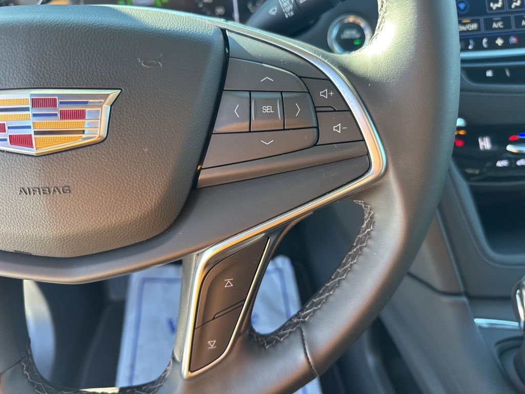 Certified 2025 Cadillac XT5 Luxury image 21