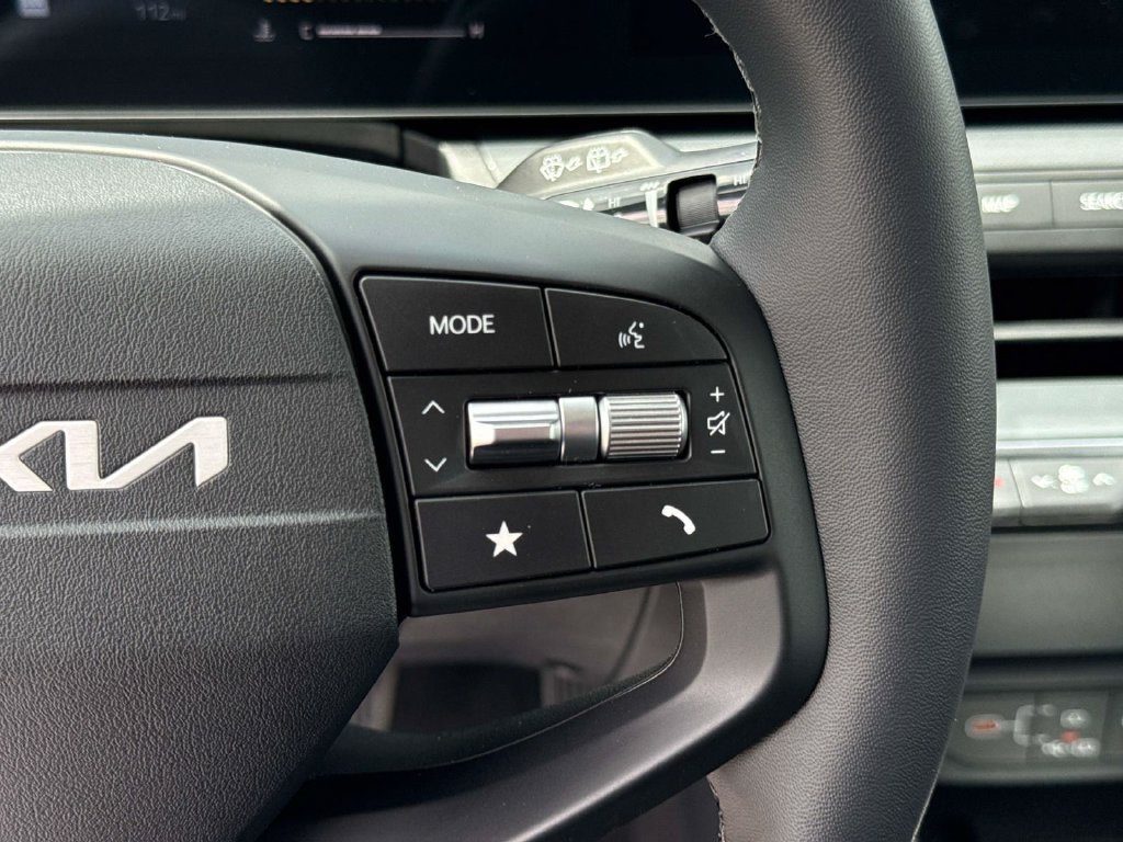 New 2026 Kia K4 EX FWD image 24