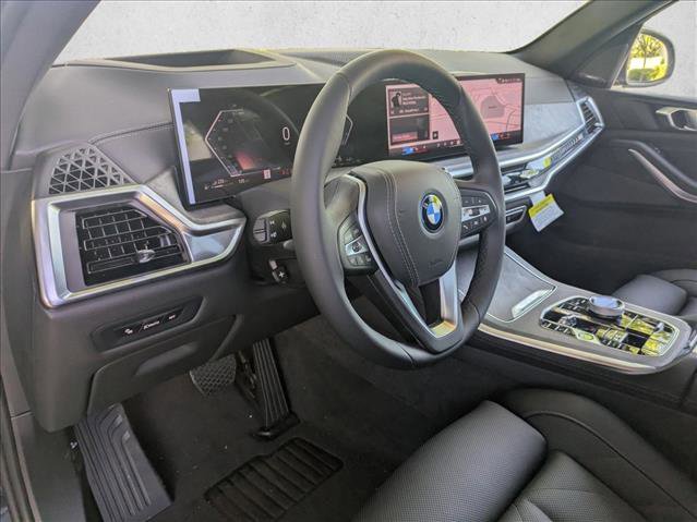 Used 2026 BMW X5 xDrive50e w/ Executive Package image 3