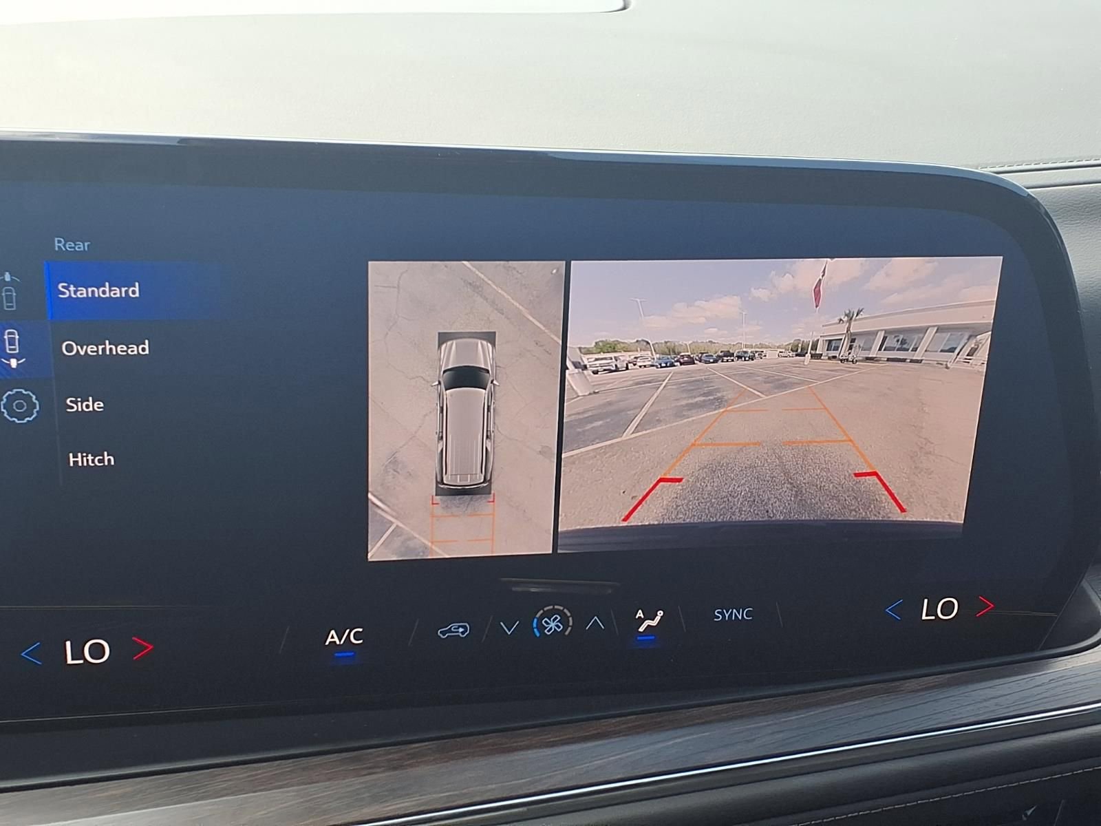 Used 2025 Chevrolet Suburban LS image 4