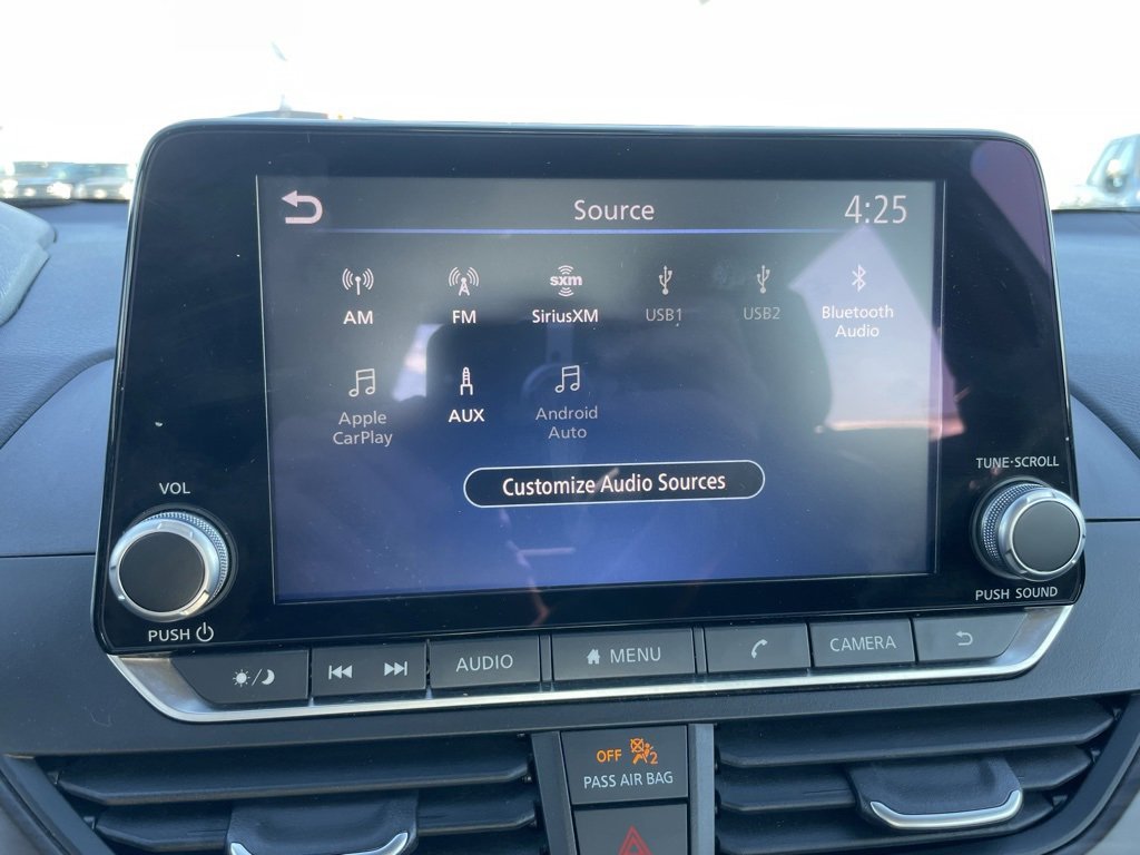 Used 2024 Nissan Altima 2.5 SV image 15