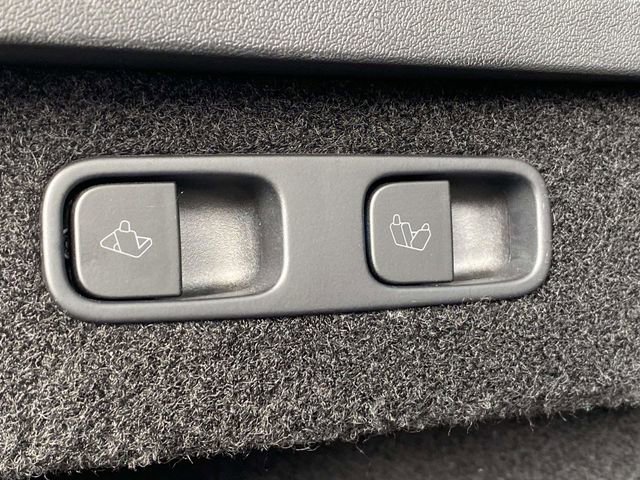 Used 2024 Tesla Model Y Long Range image 13