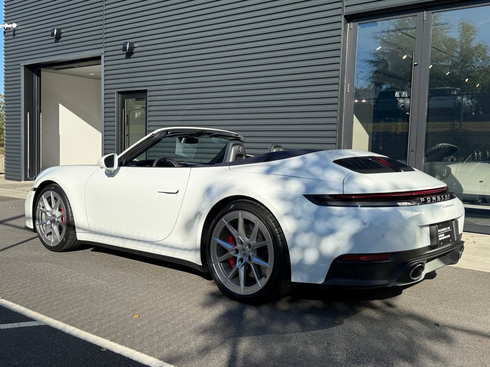 Certified 2026 Porsche 911 Carrera S RWD image 3