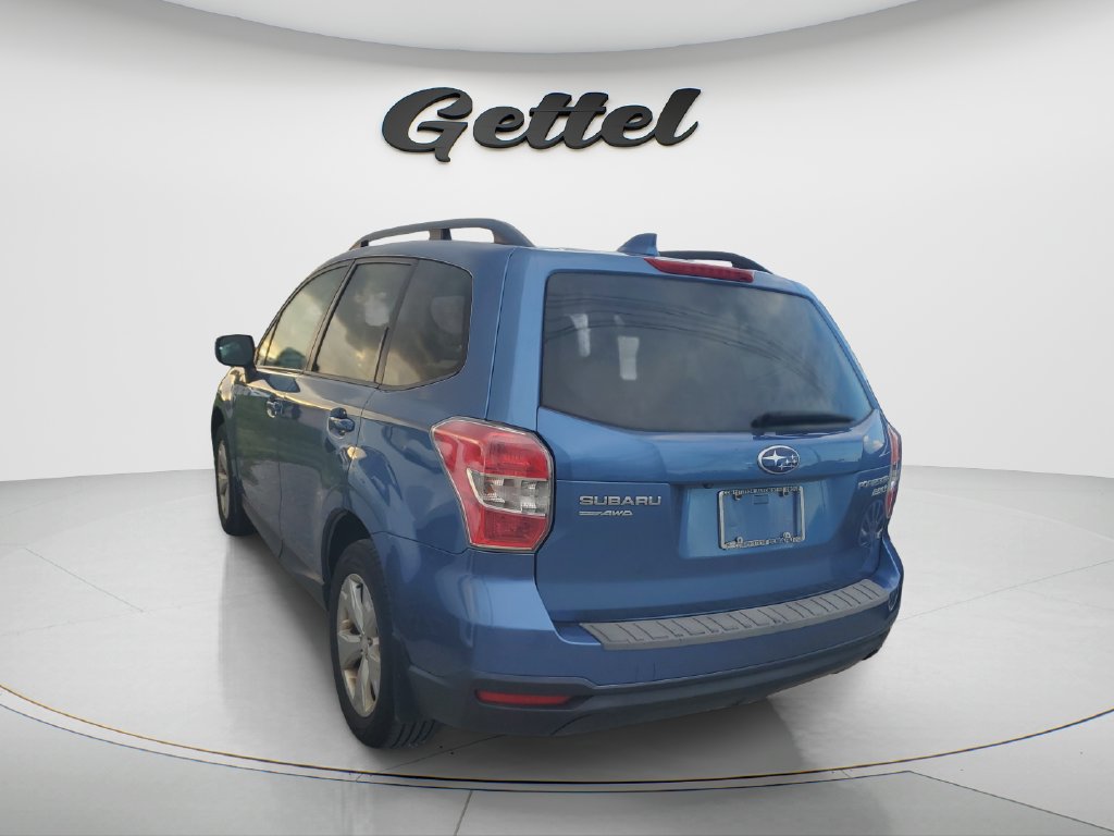 Used 2016 Subaru Forester 2.5i Premium w/ All-Weather Package AWD/4WD image 4