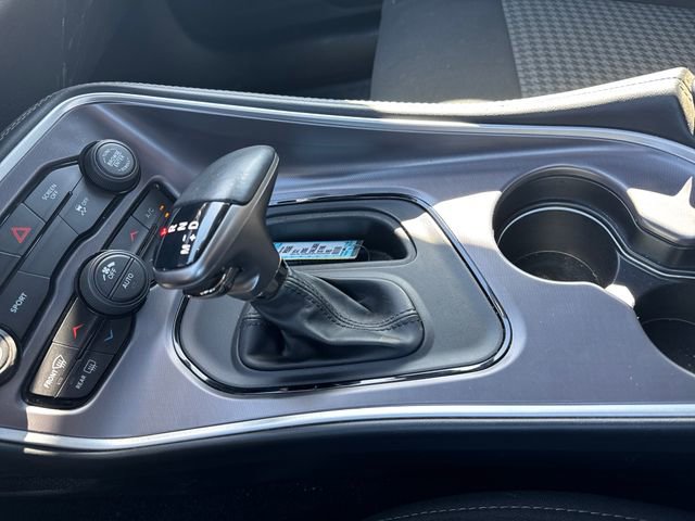 Used 2021 Dodge Challenger SXT image 24