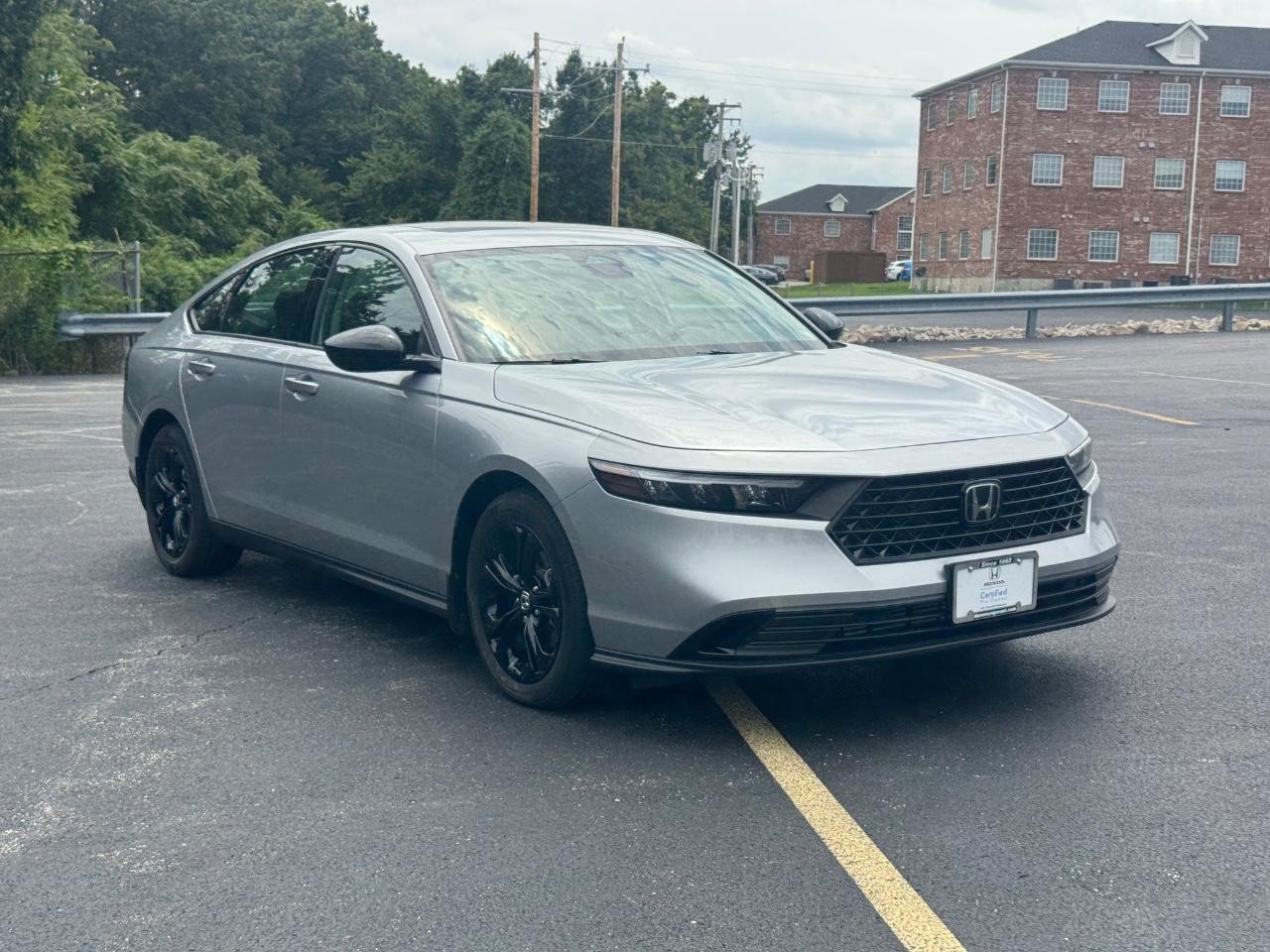 Certified 2025 Honda Accord SE image 2