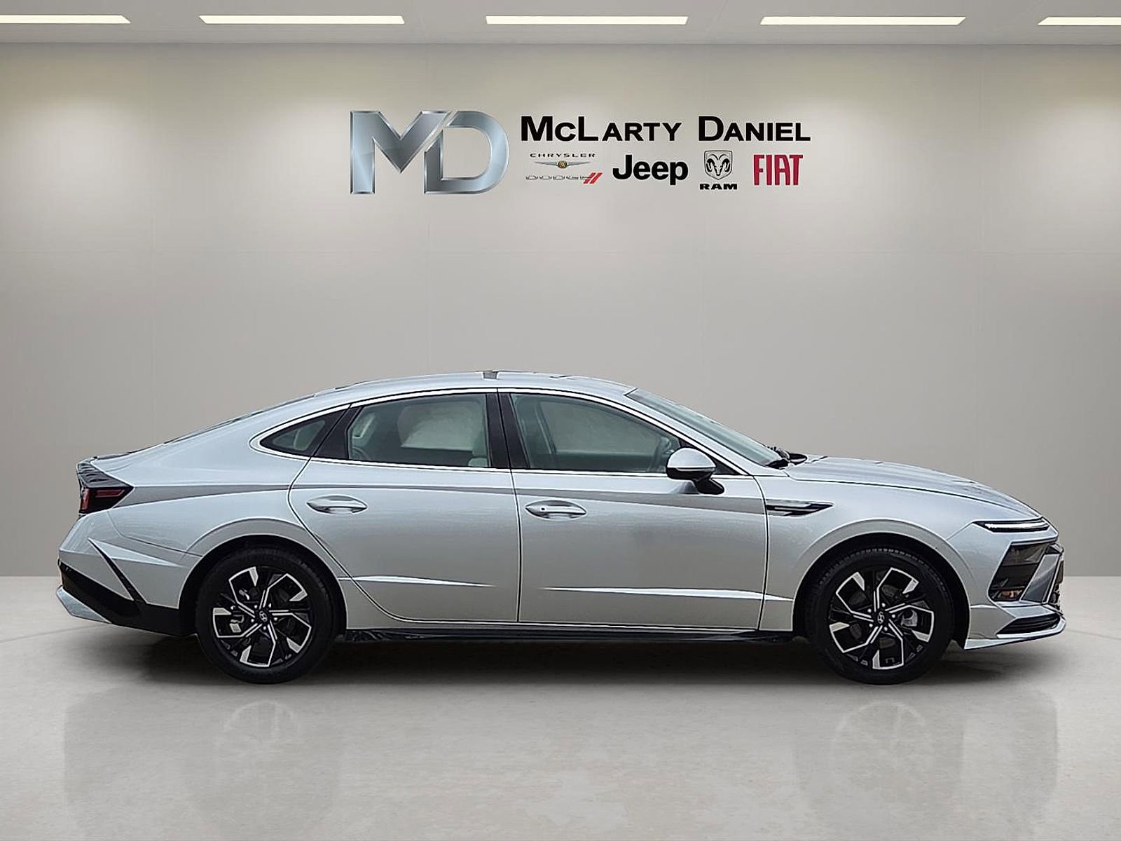 Used 2024 Hyundai Sonata SEL FWD image 6