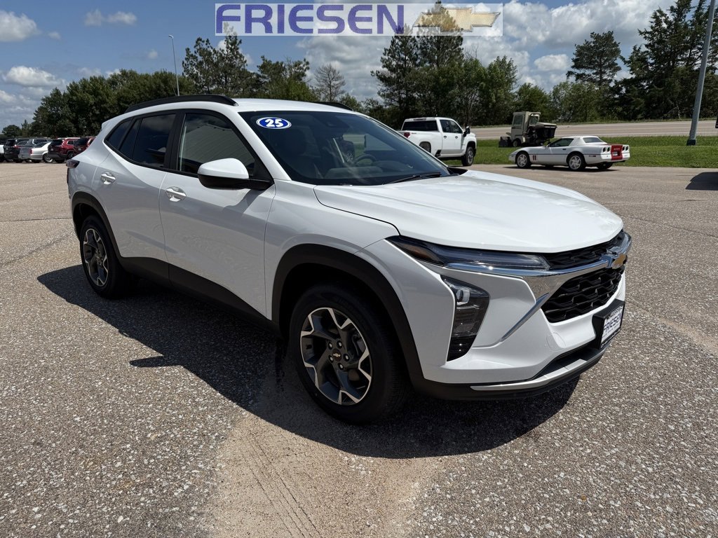 New 2025 Chevrolet Trax LT w/ Driver Confidence Package image 5