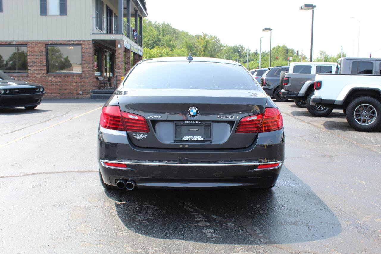Used 2016 BMW 528i xDrive Sedan AWD/4WD image 6