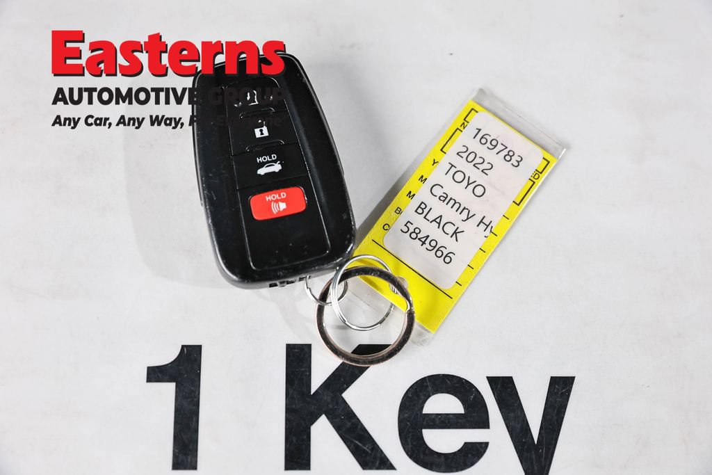 Used 2022 Toyota Camry XLE FWD image 25