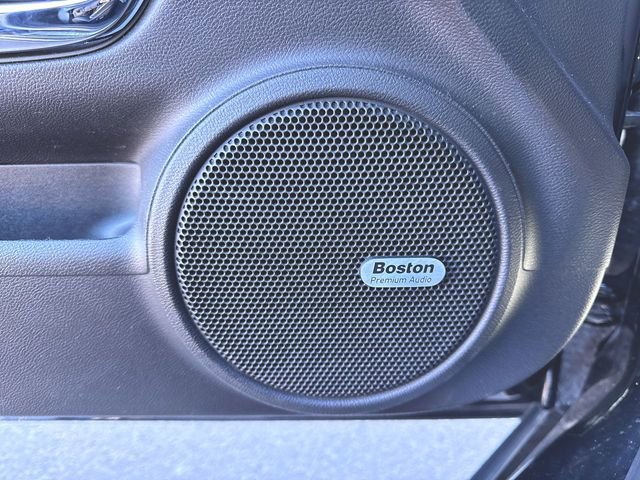 Used 2010 Chevrolet Camaro SS w/ RS Package image 21