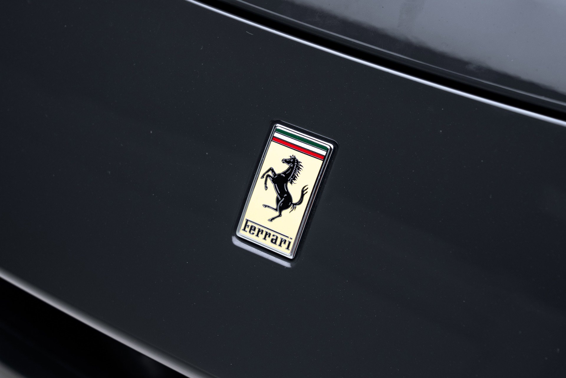Used 2022 Ferrari F8 Tributo image 44
