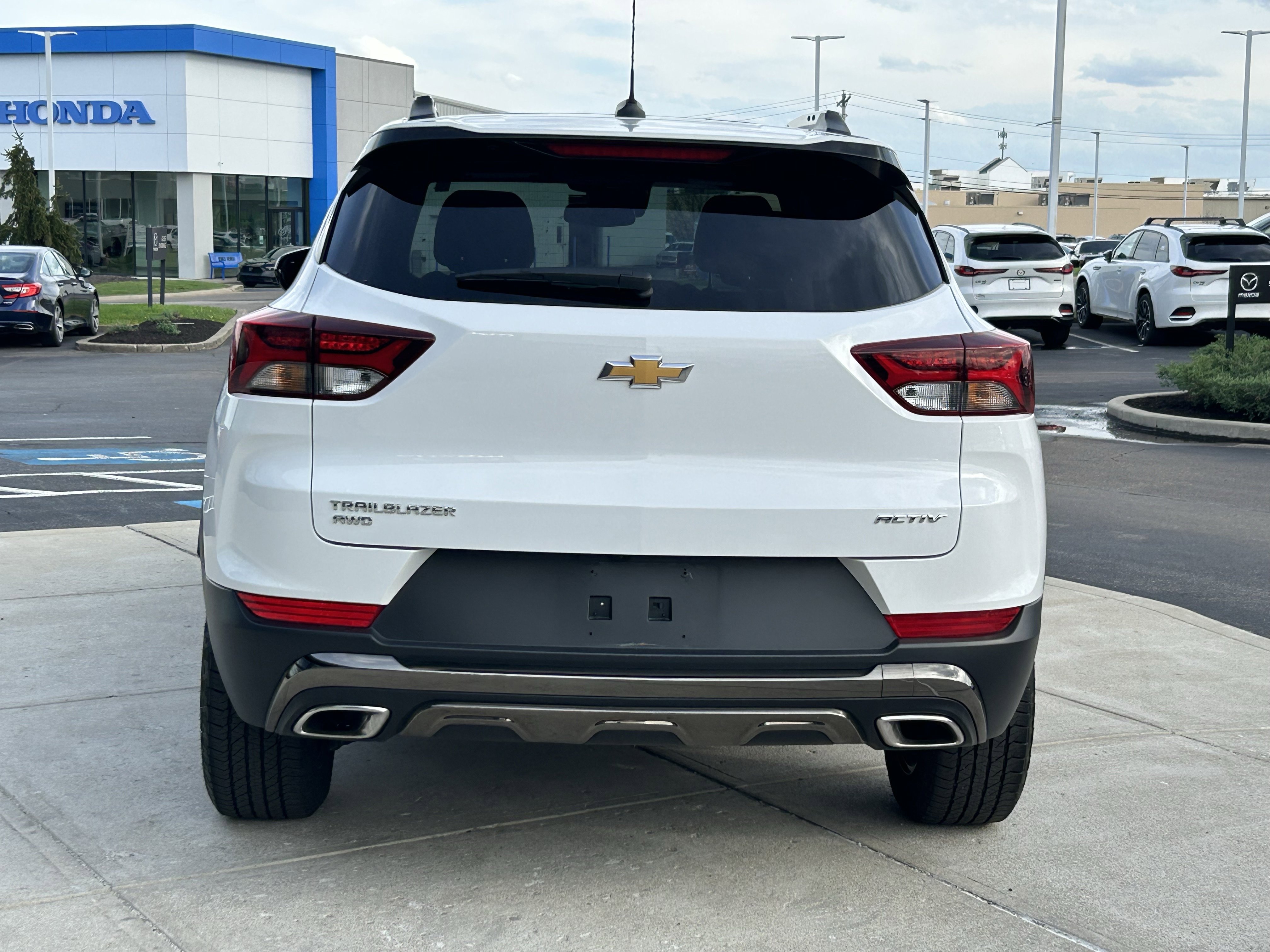 Used 2023 Chevrolet TrailBlazer ACTIV w/ Sun and Liftgate Package image 6