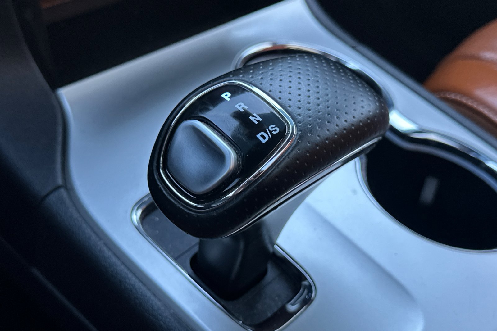 Used 2015 Jeep Grand Cherokee SRT w/ Trailer Tow Group IV image 33