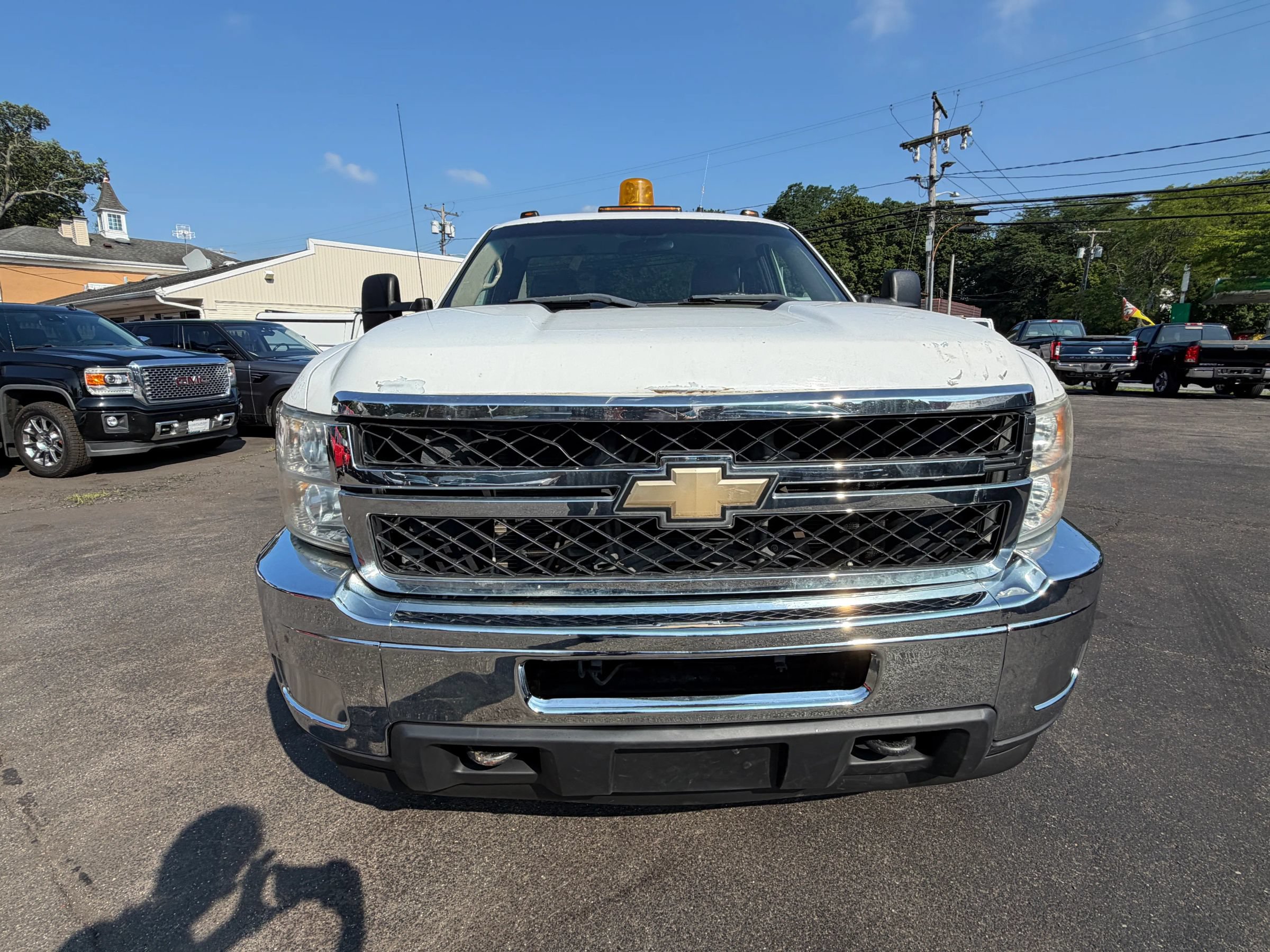 Used 2011 Chevrolet Silverado 3500 W/T AWD/4WD image 11