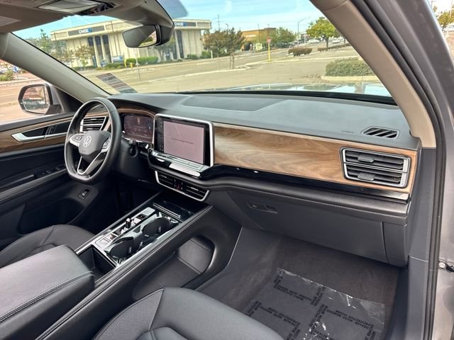 Used 2024 Volkswagen Atlas SE image 27