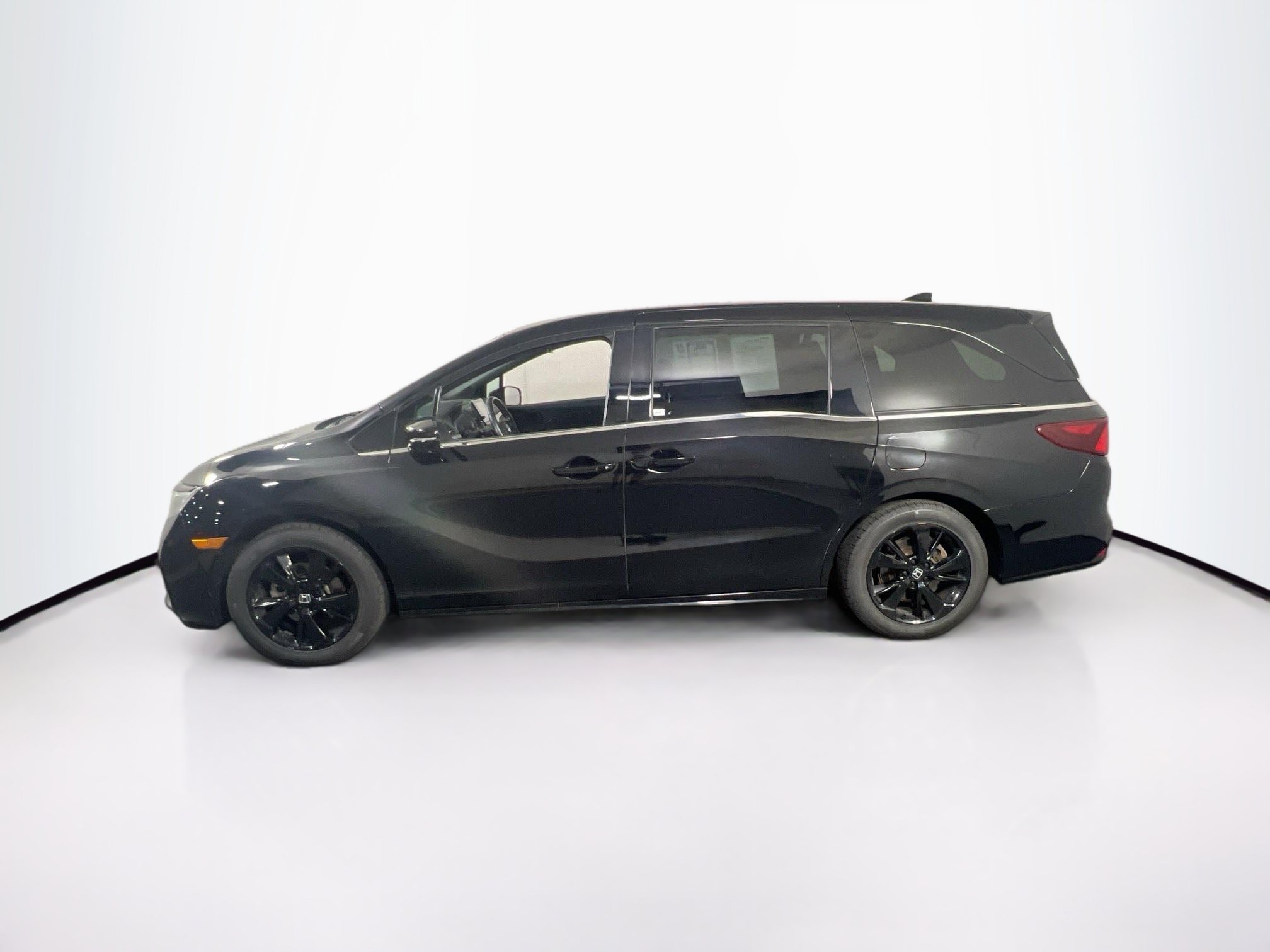 Used 2023 Honda Odyssey Sport image 8