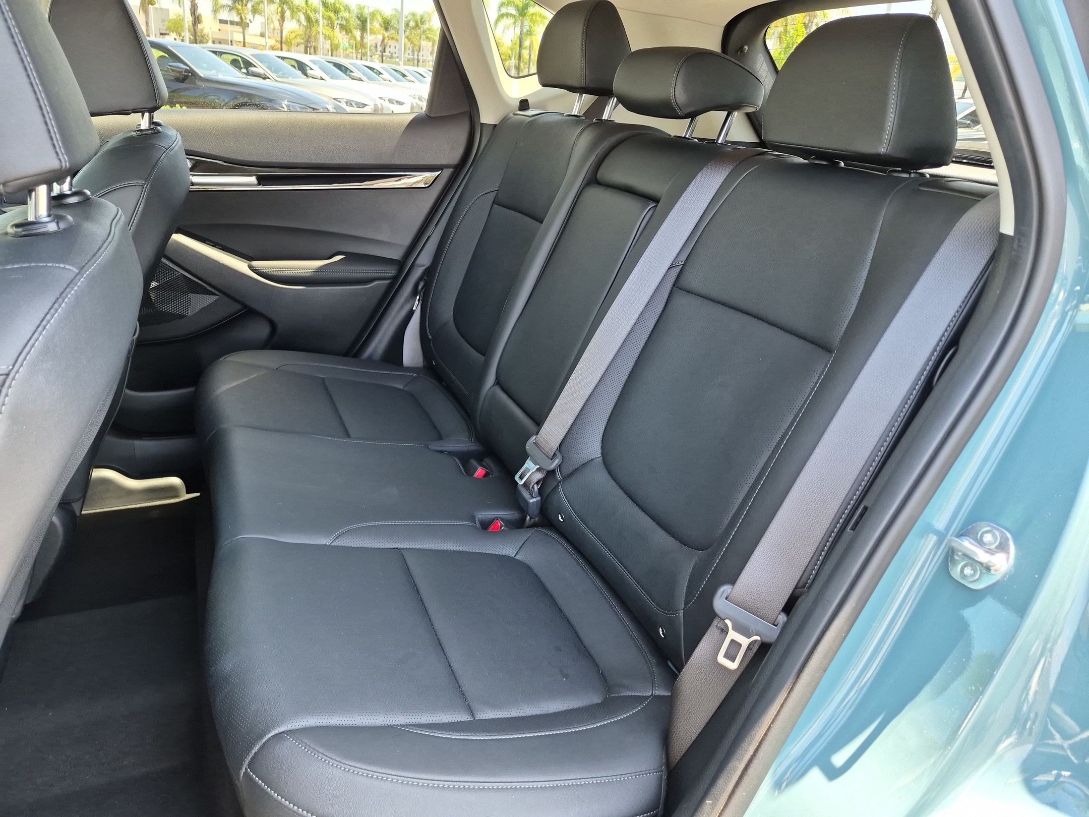 Used 2024 Kia Seltos EX AWD/4WD image 31