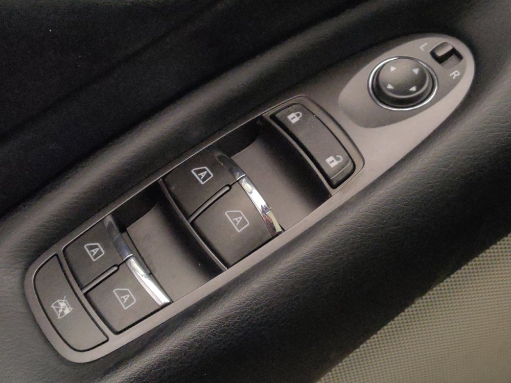 Used 2015 INFINITI Q50 Premium w/ Navigation Package RWD image 27