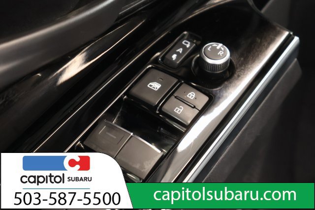 Used 2023 Subaru Solterra AWD image 10