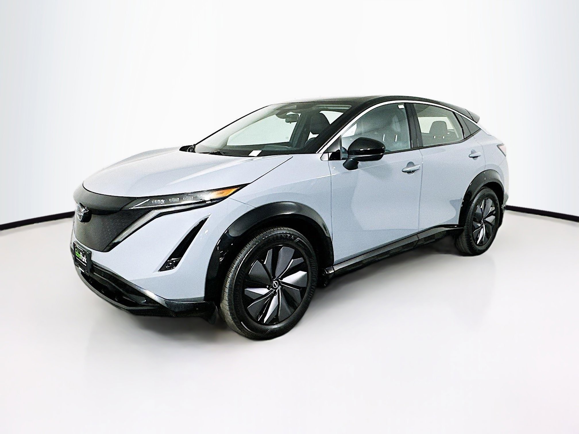 Used 2024 Nissan Ariya FWD image 3