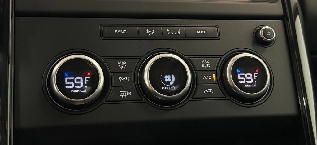 Used 2018 Land Rover Discovery SE AWD/4WD image 19