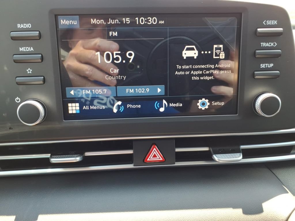 New 2026 Hyundai Elantra SE FWD image 20