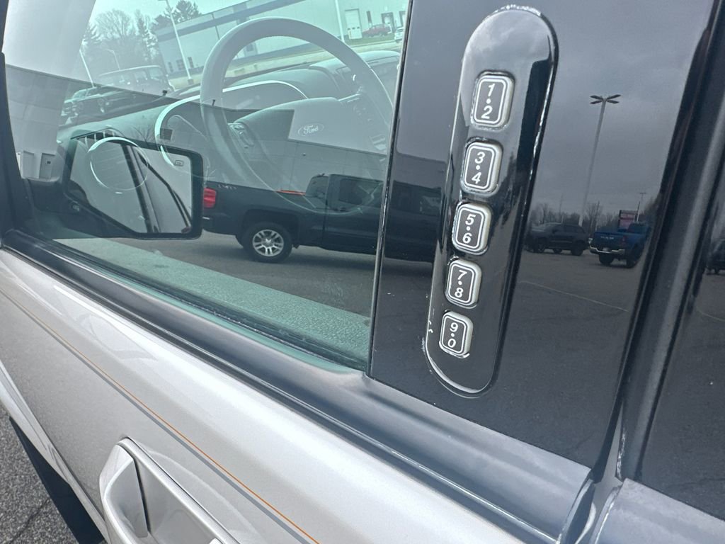 Used 2010 Ford Explorer Limited image 37