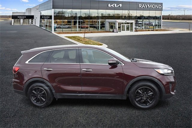 Used 2019 Kia Sorento LX w/ LX V6 Convenience Package image 2