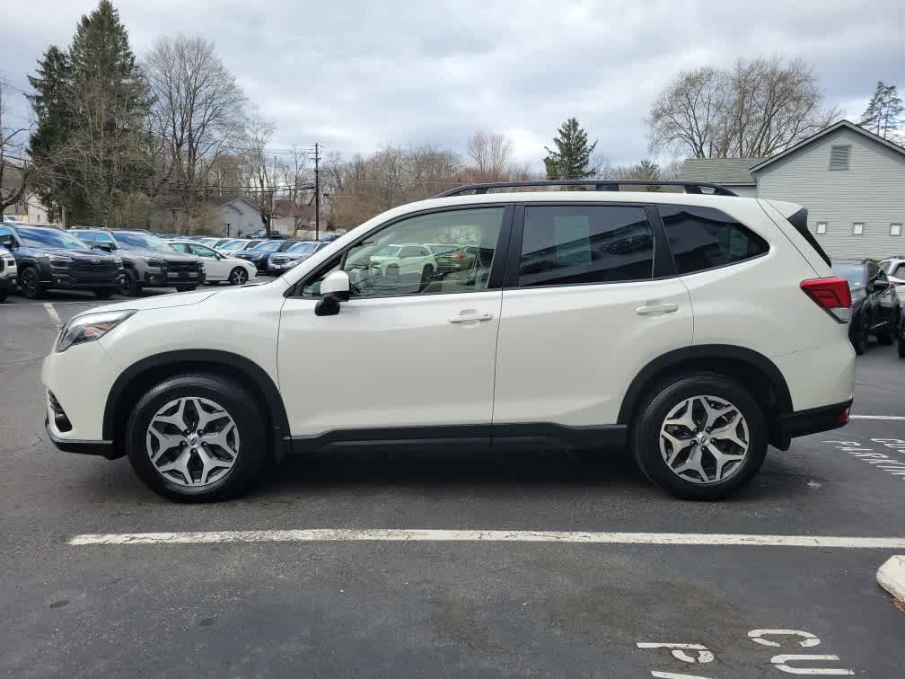 Used 2023 Subaru Forester Premium image 7