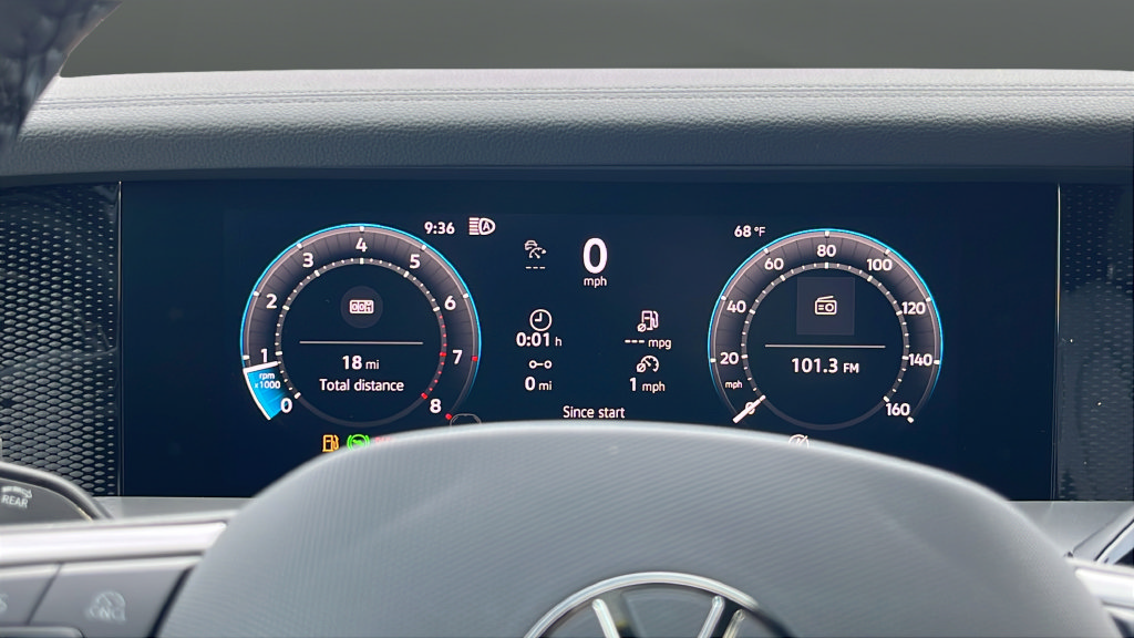 New 2026 Volkswagen Tiguan SE R-Line AWD/4WD image 17