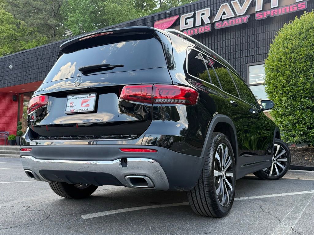Used 2023 Mercedes-Benz GLB 250 w/ Premium Package image 13